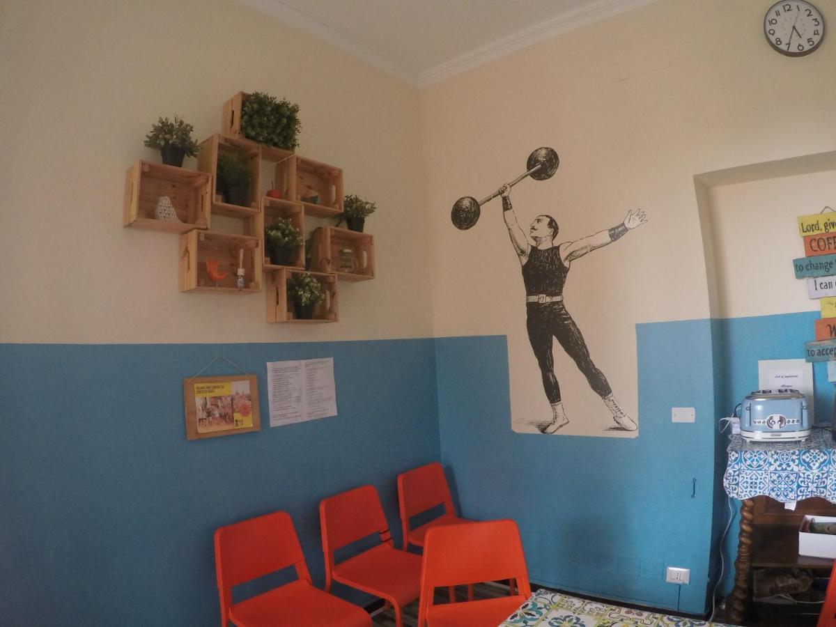 Home Genoa Hostel エクステリア 写真