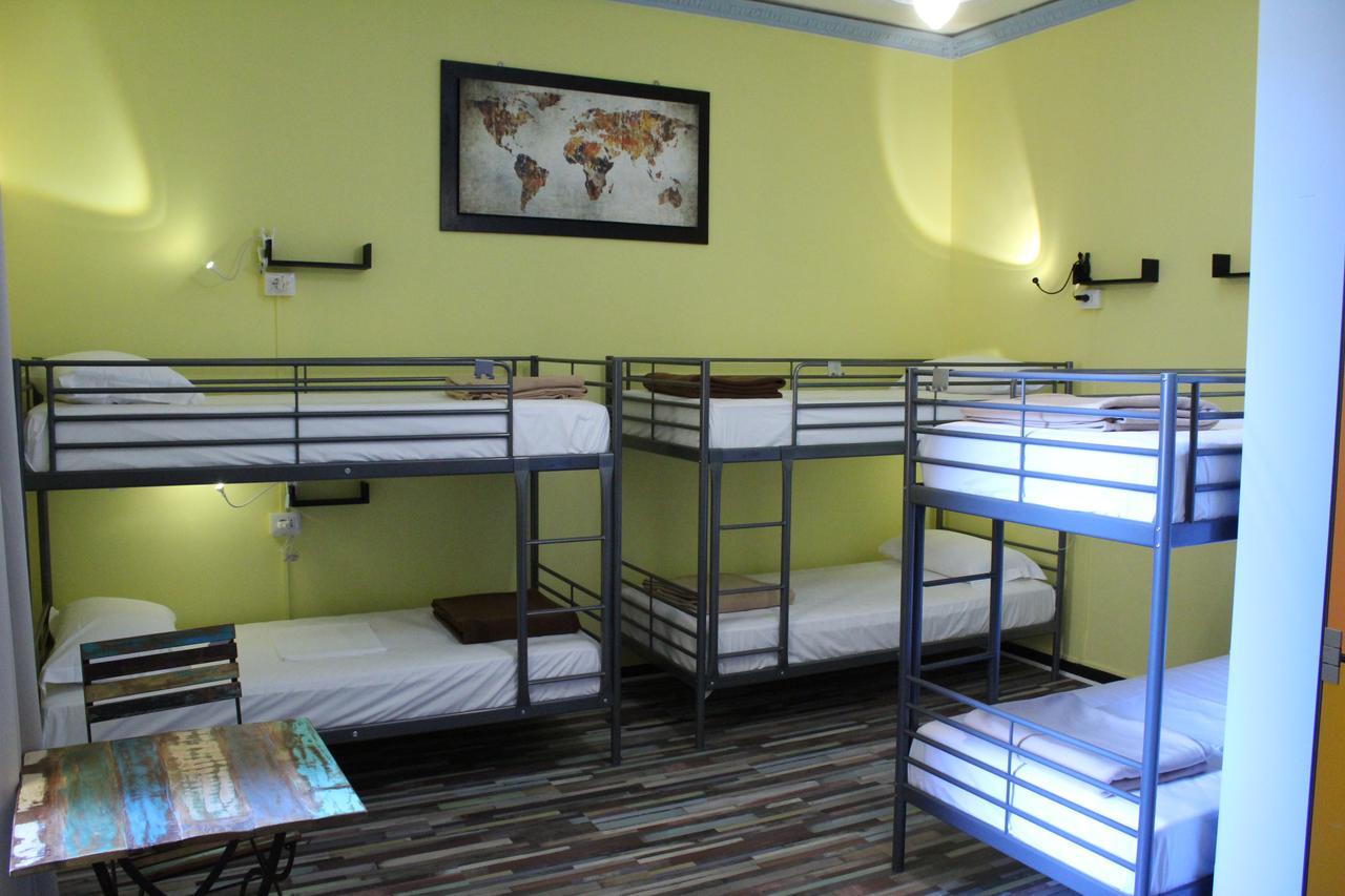 Home Genoa Hostel エクステリア 写真