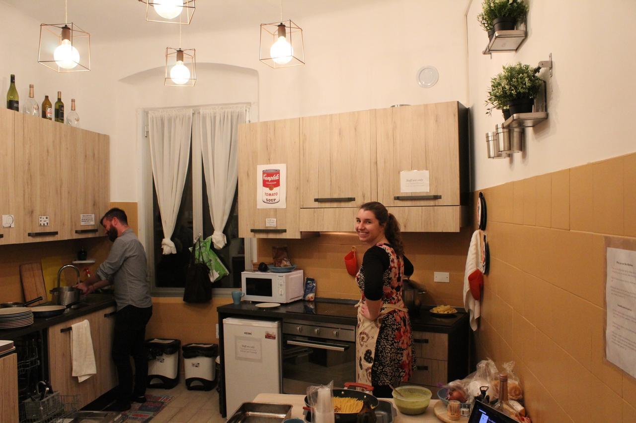 Home Genoa Hostel エクステリア 写真